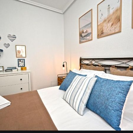 Beach Apartment Τορεβιέχα Εξωτερικό φωτογραφία