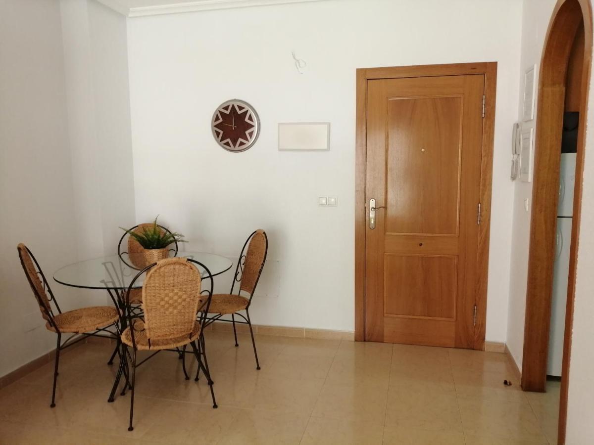 Beach Apartment Τορεβιέχα Εξωτερικό φωτογραφία