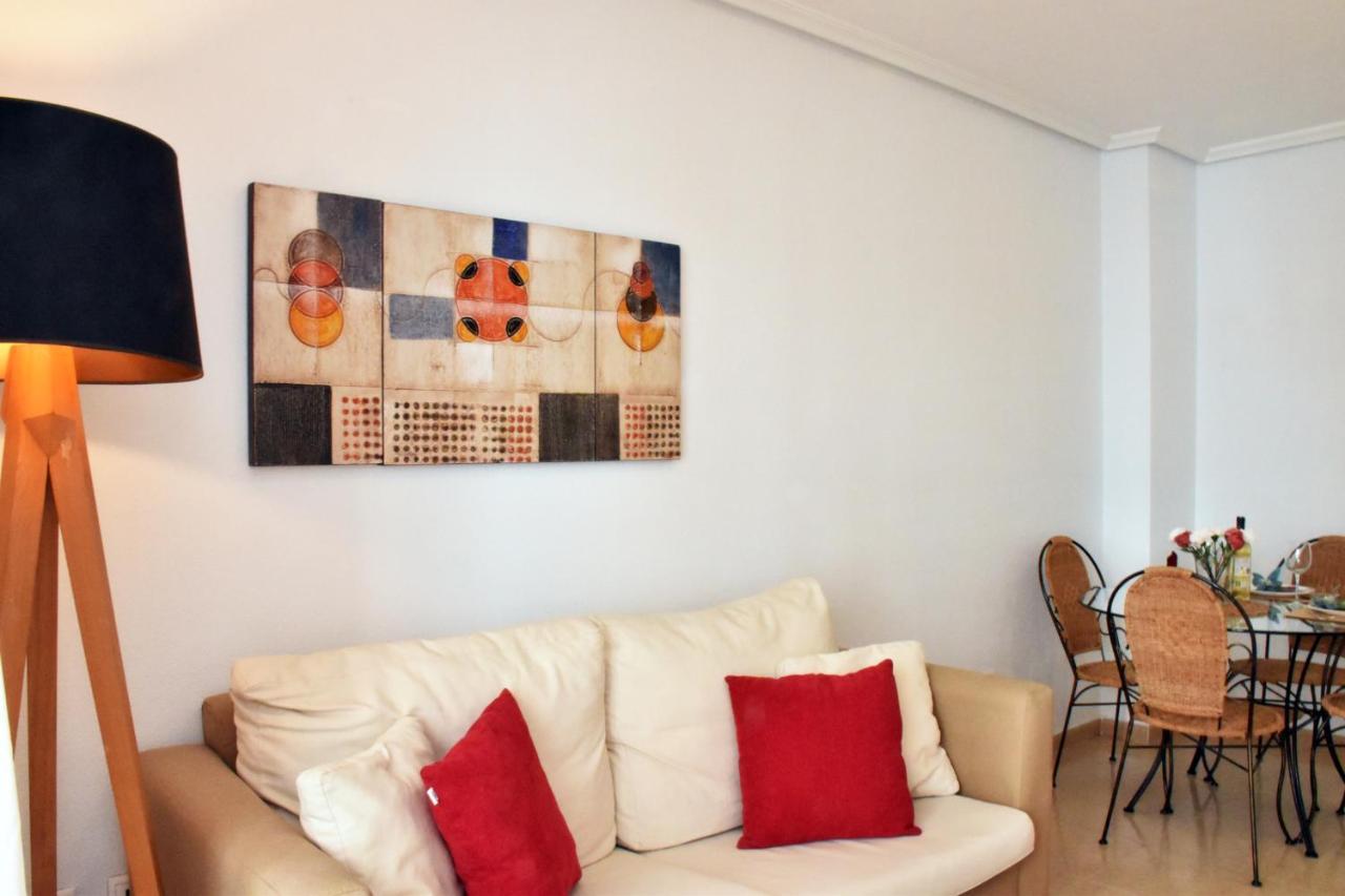 Beach Apartment Τορεβιέχα Εξωτερικό φωτογραφία