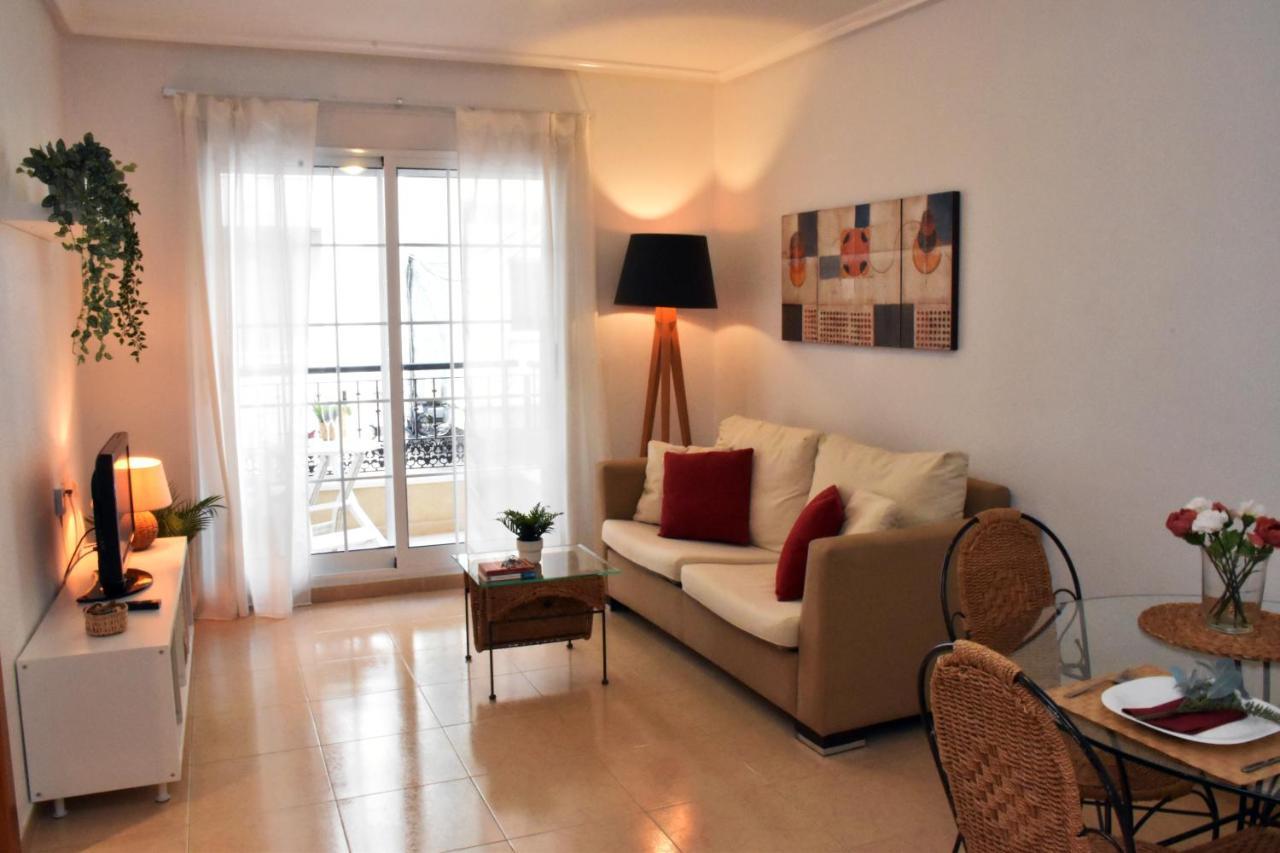 Beach Apartment Τορεβιέχα Εξωτερικό φωτογραφία