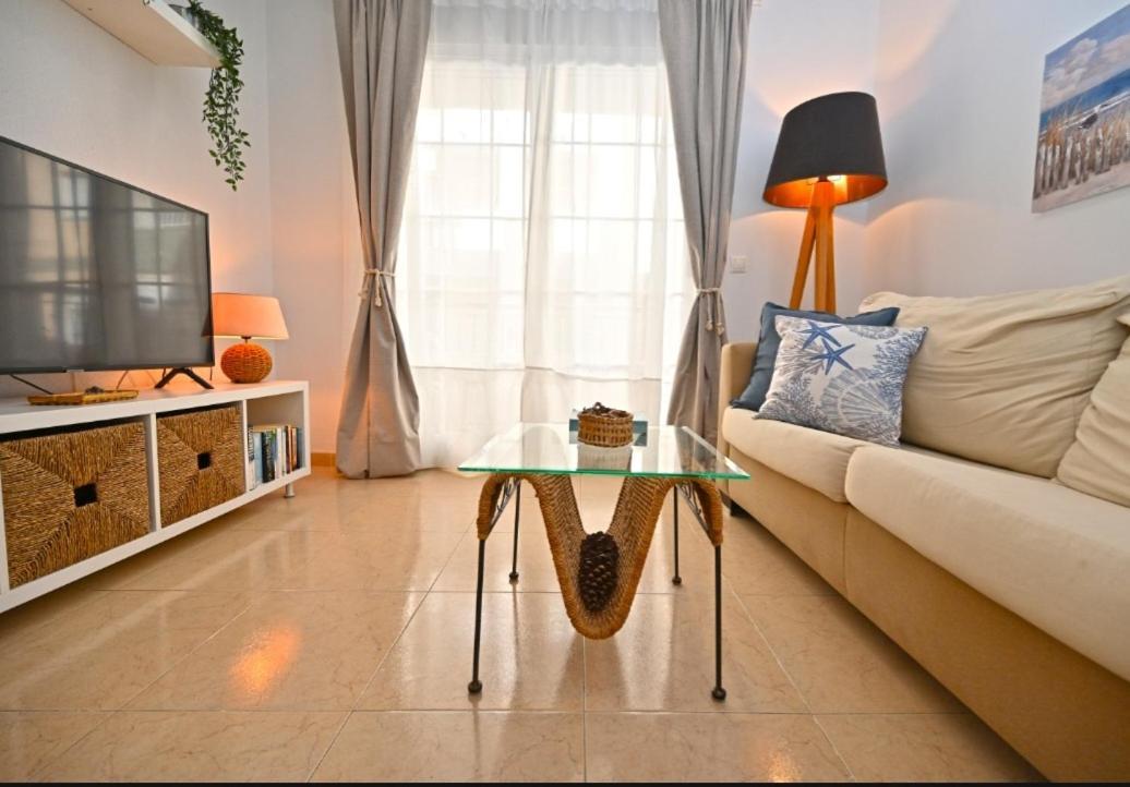 Beach Apartment Τορεβιέχα Εξωτερικό φωτογραφία