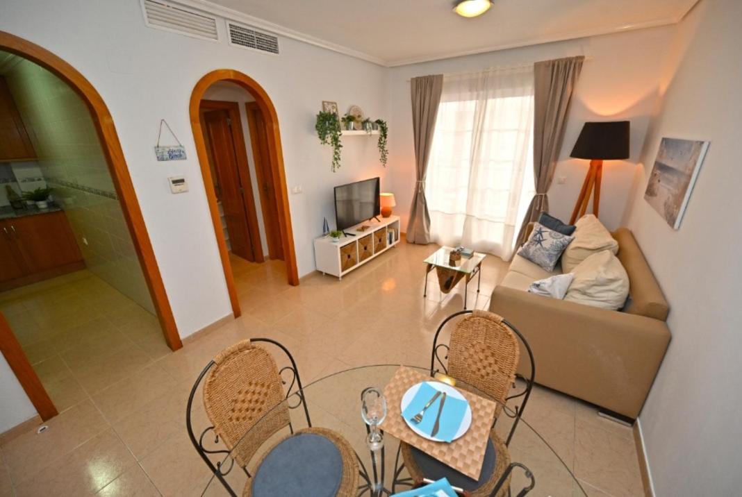 Beach Apartment Τορεβιέχα Εξωτερικό φωτογραφία