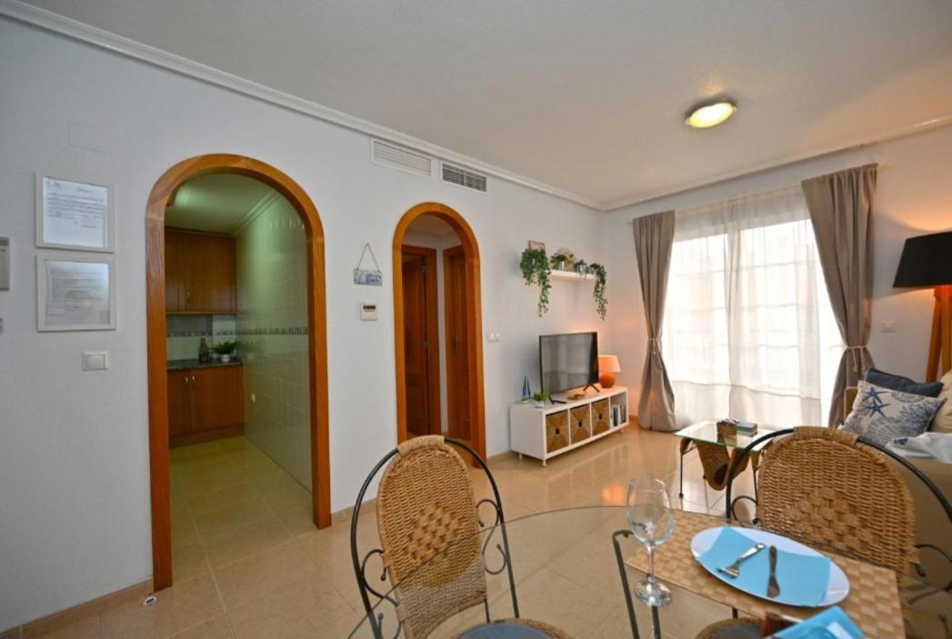 Beach Apartment Τορεβιέχα Εξωτερικό φωτογραφία