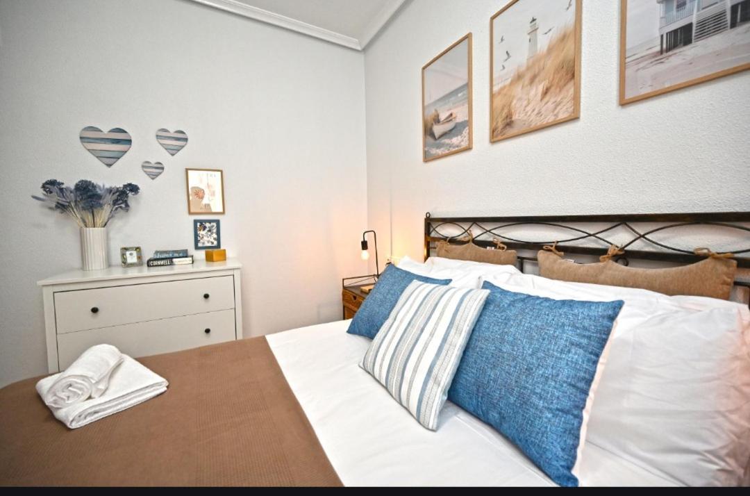 Beach Apartment Τορεβιέχα Εξωτερικό φωτογραφία