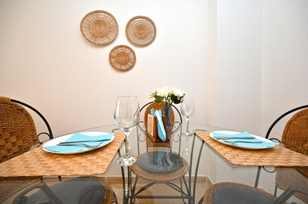 Beach Apartment Τορεβιέχα Εξωτερικό φωτογραφία
